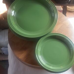 Green Dinner Plate Set
